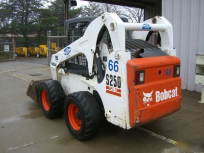 Bobcat S250 good condition