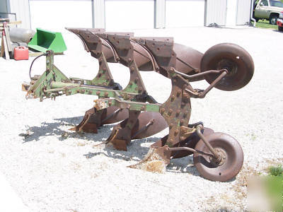 John deere rollover flip plow, 3 bottom - 16 inch