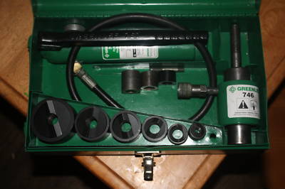 Greenlee 7306SB hydraulic knockout punch pump and ram