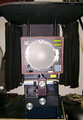 Ogp model basic bench optical comparator