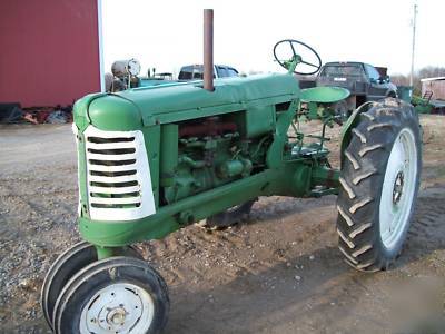 Oliver 77 row crop tractor , runs great 