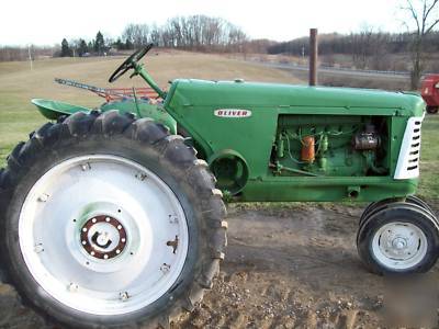 Oliver 77 row crop tractor , runs great 