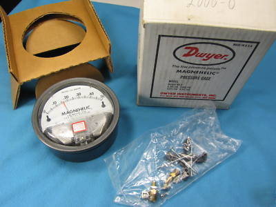 Dwyer magnehelic pressure gage mod 2000-0 max psi 15