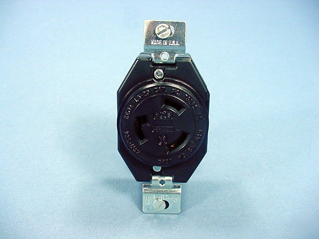 New leviton L5-20 locking outlet receptacle 20A 125V