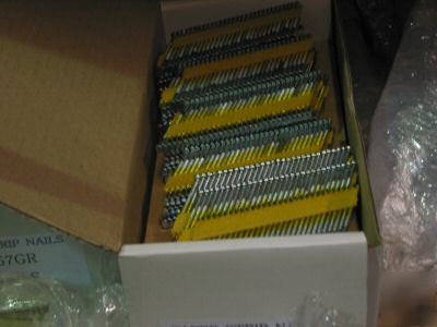 3,000 strip nails plus gas, will fit IM350 75MM