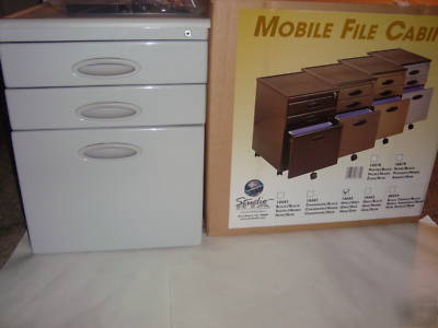 New grey 3 drawer filing cabinet with warrenty lock&key