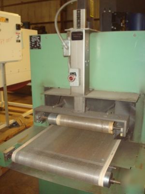 Shanklin shrink wrapper model A27A w/shrink tunnel