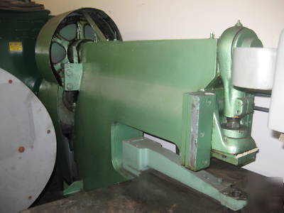 Single station michanical power punch