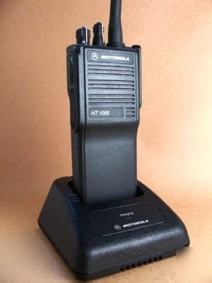 New mint motorola HT1000 vhf 16-ch radio / factory-re ed