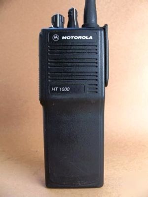 New mint motorola HT1000 vhf 16-ch radio / factory-re ed