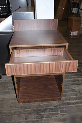 New - waitress station royal roy 727 wa walnut finish