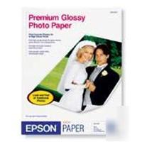 Epson glossy photo paper - S041667