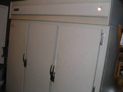 Hobart used 3 door commercial restaurant refrigerator