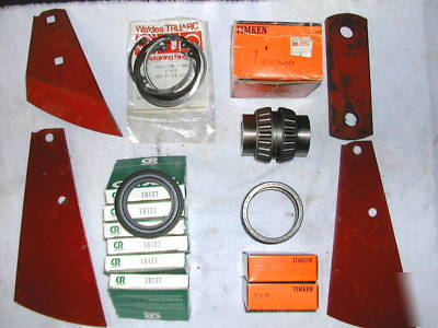 Kewanee disc bearing cups seals & scrapers - ih & rhino