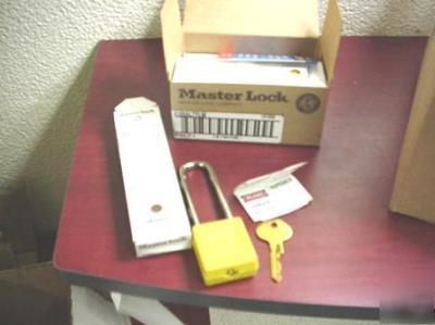 Master lock 410KALTYLW padlock wholesale lot of 36