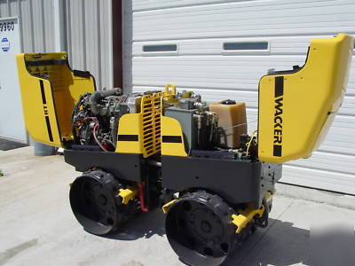 2006 wacker RT82-sc trench compactor 32