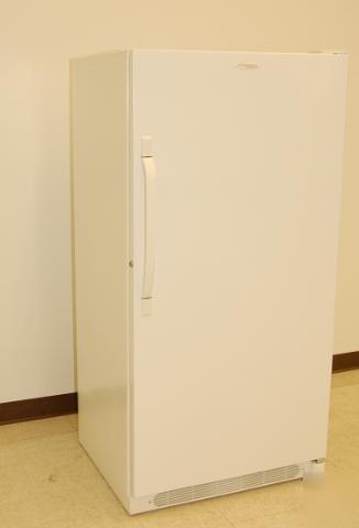 Frigidaire 1-door commercial freezer, 32