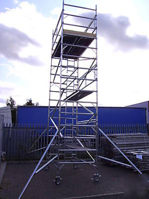 Aluminium scaffold/access tower--manufactured in the uk