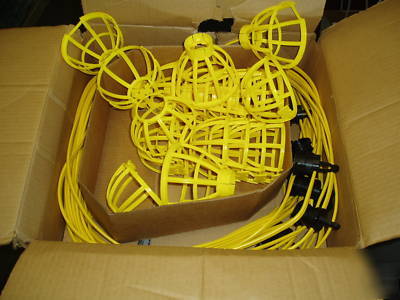 Pro yellow stringlight 100' with ten sockets & gaurds
