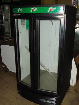 True gdm 33 glass sliding door refrigerator used 