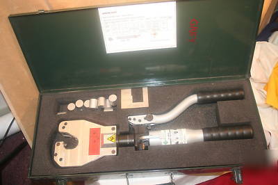 Greenlee hydraulic quad-point crimping tool HK60AT (pl)