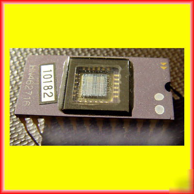 HN462716 eprom gold leads & gold inside vintage ic