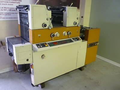 Itek 3985 / ryobi 3302 2 color offset printing press