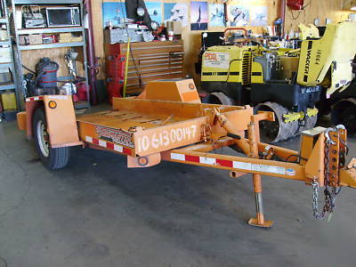 2004 towmaster t-3T drop deck tilt trailer