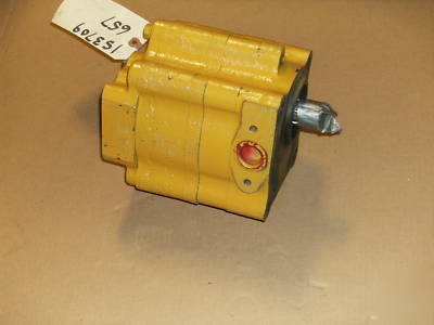Caterpillar 657 motor scraper - pump - part #1S3709