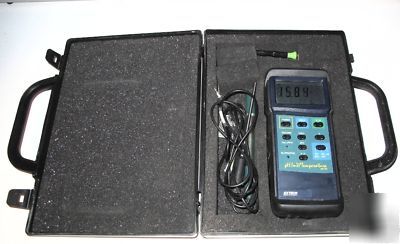 Extech heavy duty conductivity/ mv temperature meter