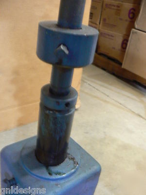 Heavy cast iron machine stand equipment support column 