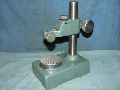 Mitutoyo no. 7003 dial indicator inspection stand
