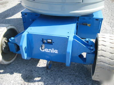 Genie aerial manlift boom lift man boomlift electric