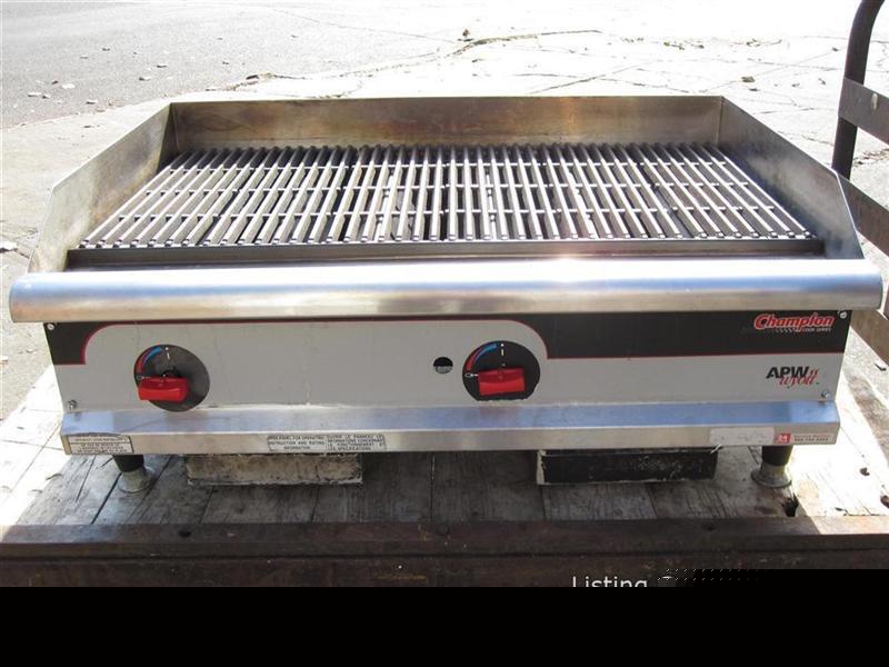 Apw wyott gas radiant charbroiler 36
