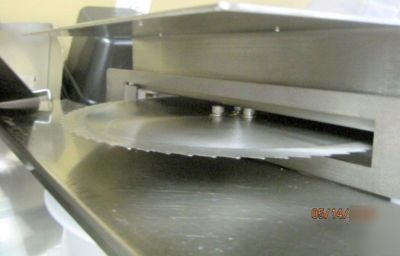 Oliver restaurant bakery / bun & bagel slicer 702