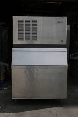 Scotsman 1400 lbs. cube ice machine + 900 lbs. bin air
