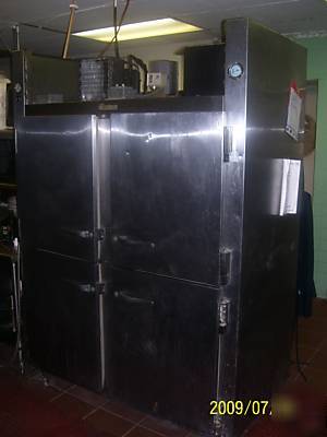 Traulsen refrigerator/freezer two section 4 doors