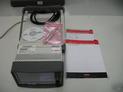 Keithley 2810 rf vector signal analyzer 400MHZ to 2.5GH