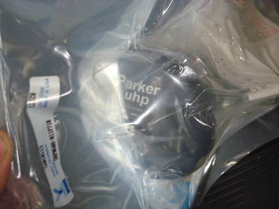 New parker veriflo UHP0608 cvmax gas bellows valve 