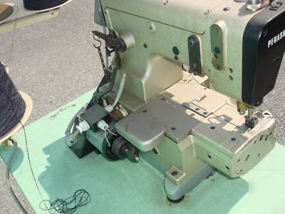 Pegasus W762 W762-03FB 2 needle coverstitch sewing mach