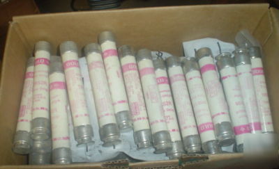 New 1 lot of miscellaneous fuses (65 total) 5 types - 