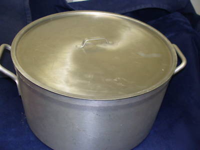 44 quart lincoln wearever commercial pot with lid