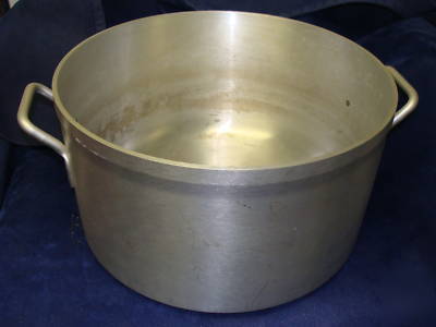 44 quart lincoln wearever commercial pot with lid