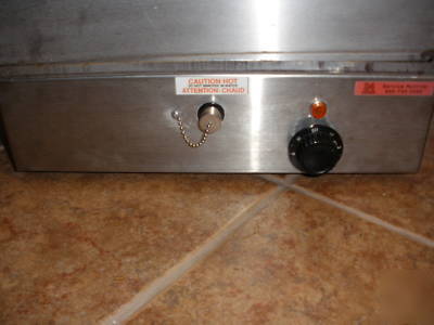 Wyott ds-1A hot dog maker steamer/cooker bun warmer