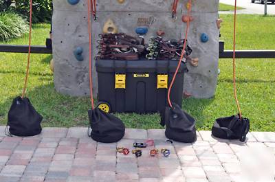 Established & easy-to-run portable rock wall business