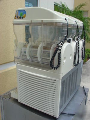 Maxximum 3 bowl frozen drink machine