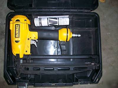 New dewalt D51256 2 1/2
