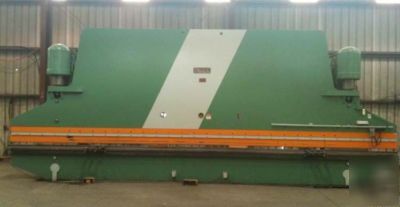 400 ton x 30â€™ pacific cnc hydraulic press brake