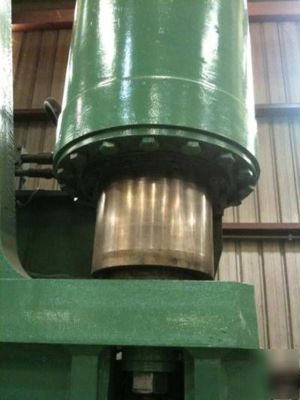 400 ton x 30â€™ pacific cnc hydraulic press brake