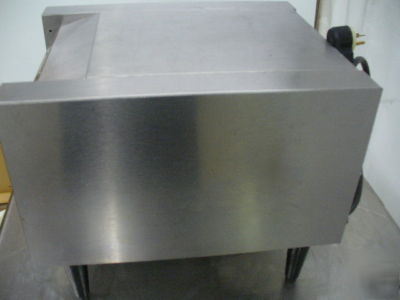 Used toastmaster conveyor toaster model TC17A66 n/r